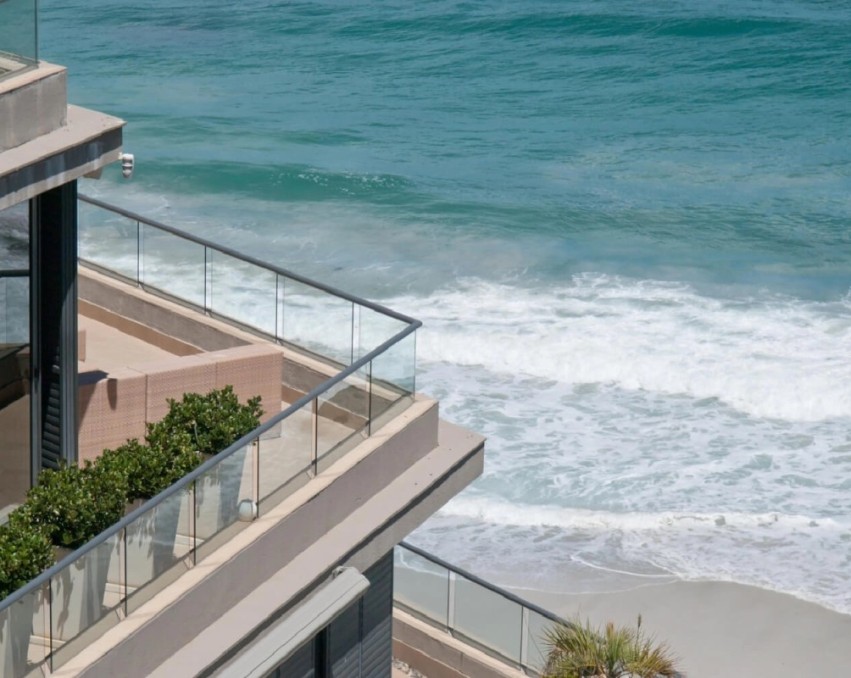 ذا بيتش هاوس في أ